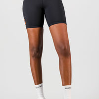 Essential Leah Short